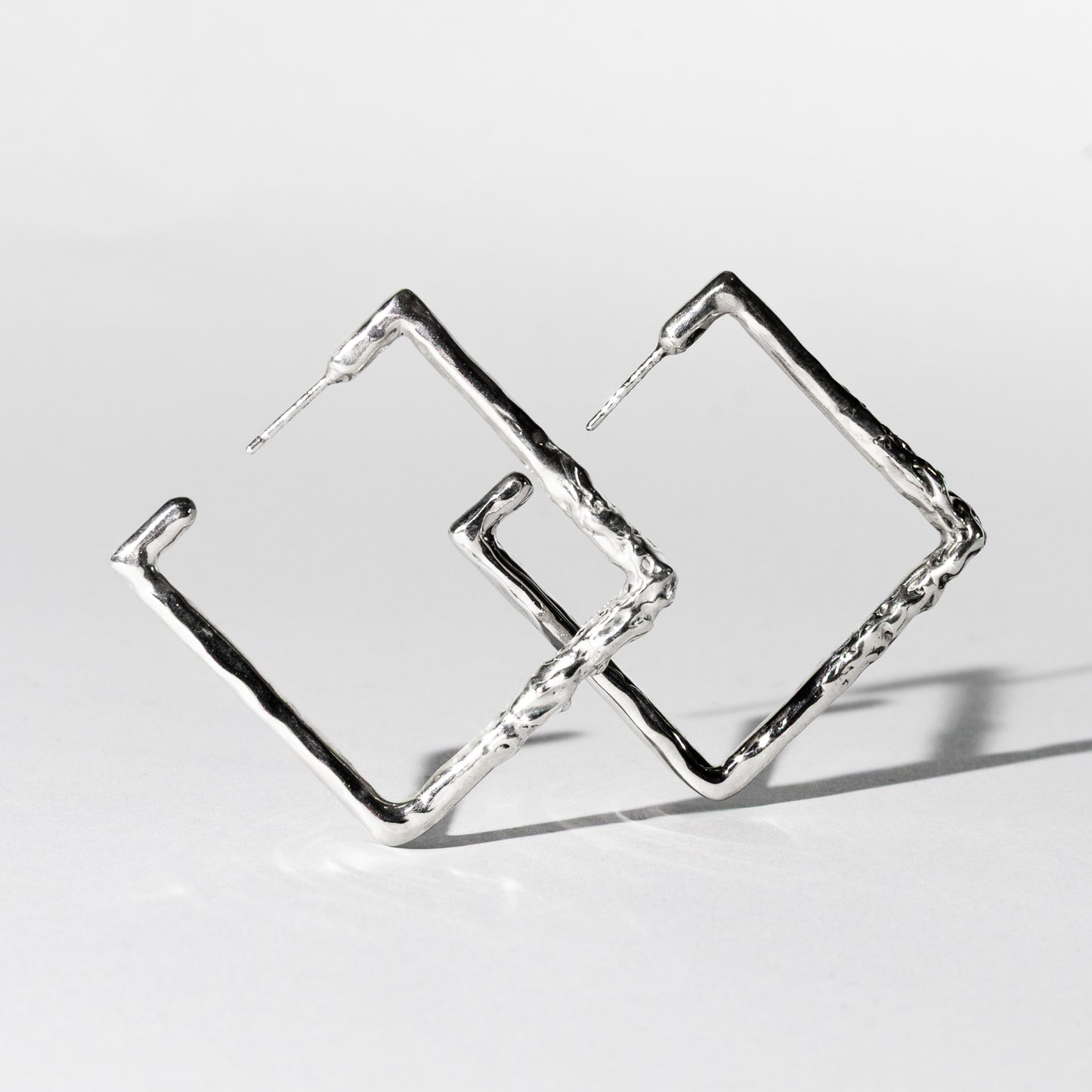 Boucles d'oreilles créoles carrés